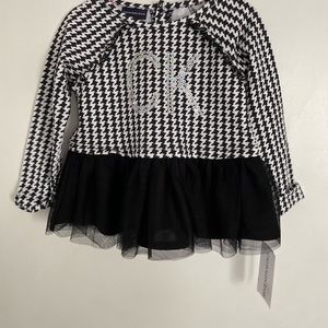 Girls Calvin Klein shirt